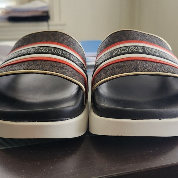 Michael kors platform Slides - womans - sz 10m - Picture 5 of 5